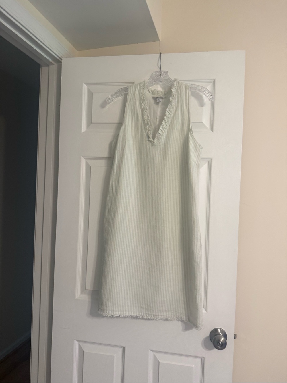 Tommy Bahama Sleeveless Ruffle V-Neck Mini Dress - Mint Green size small